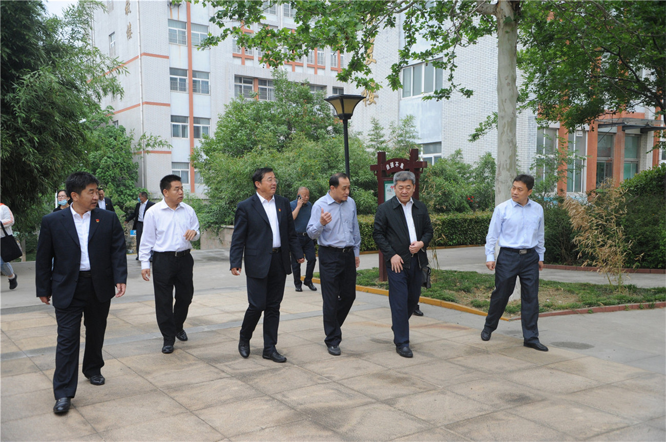 關(guān)愛殘疾兒童，讓愛灑滿校園