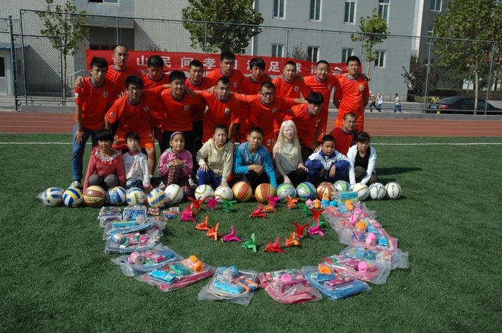 我校舉行國際盲人節(jié)慶?；顒?></p><p style=