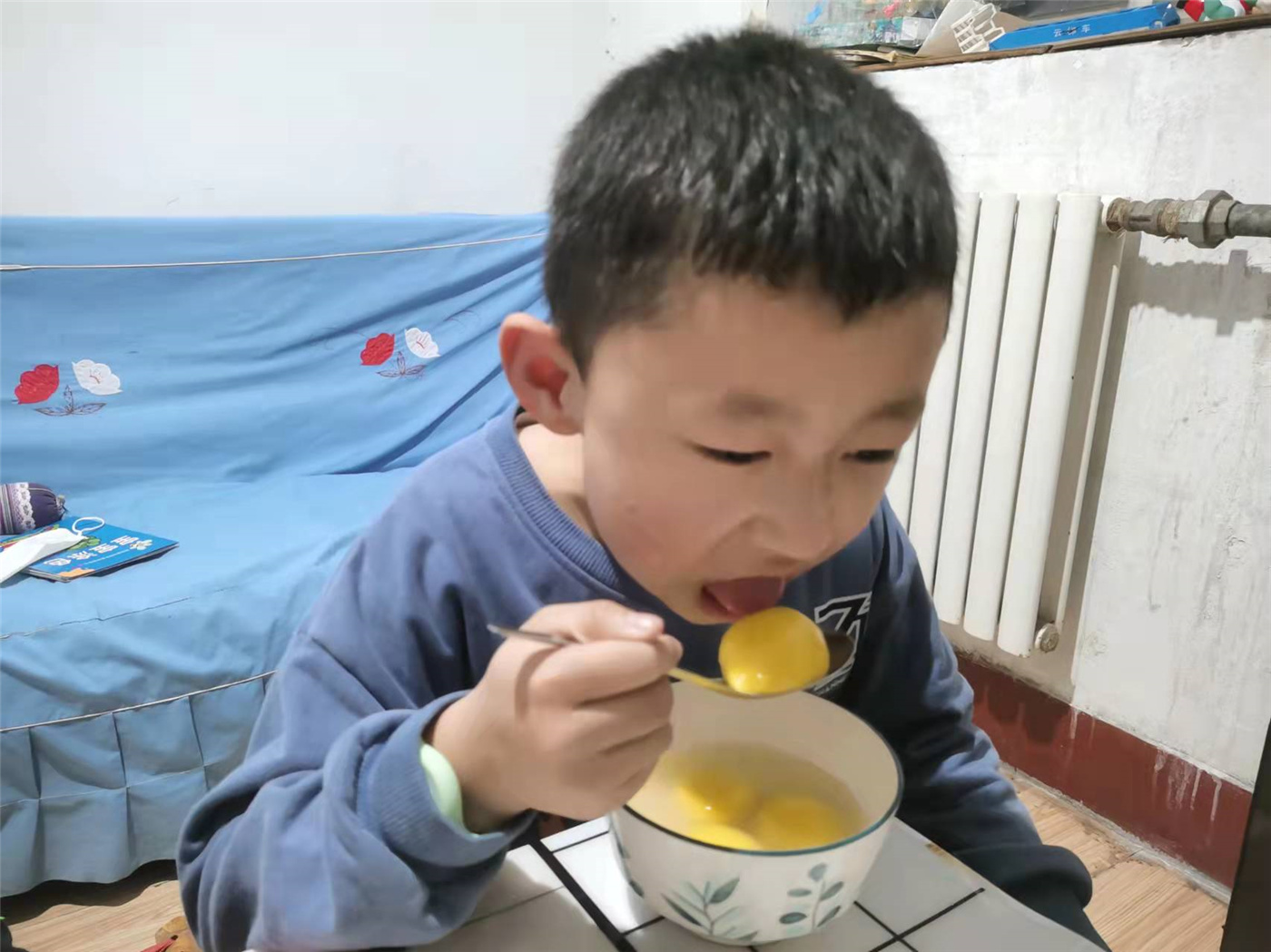 賞花燈，吃湯圓，歡天喜地鬧元宵